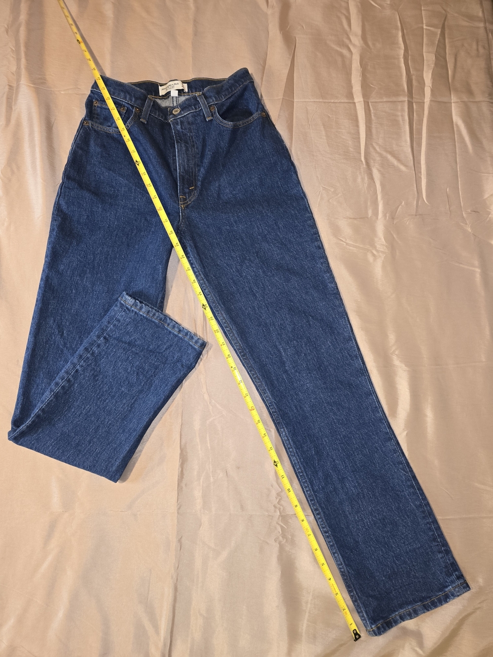 Abercrombie & Fitch Women's 'Curve Love' Straight-Leg Jeans in Dark Blue Denim